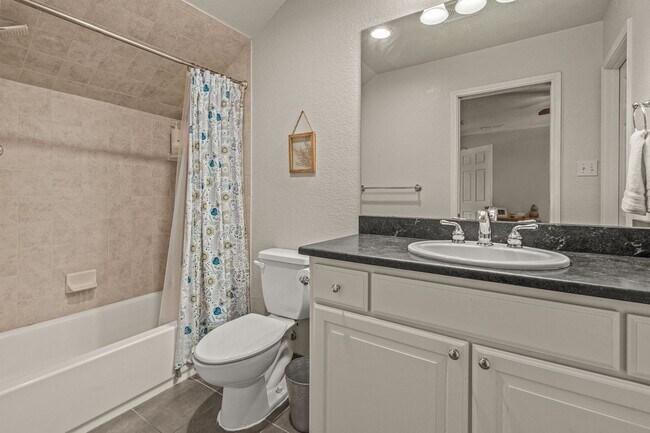 Building Photo - TCU-3518 Westcliff Rd