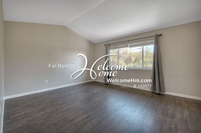 Building Photo - 3943 Aspendale Dr
