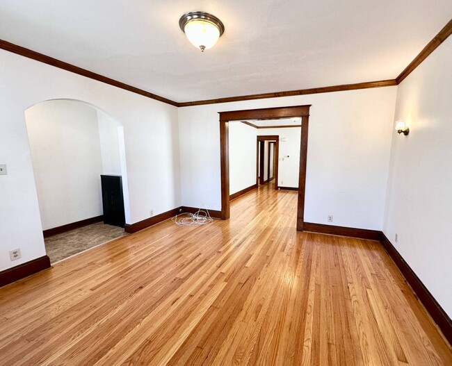 Building Photo - 788 Washington Ave