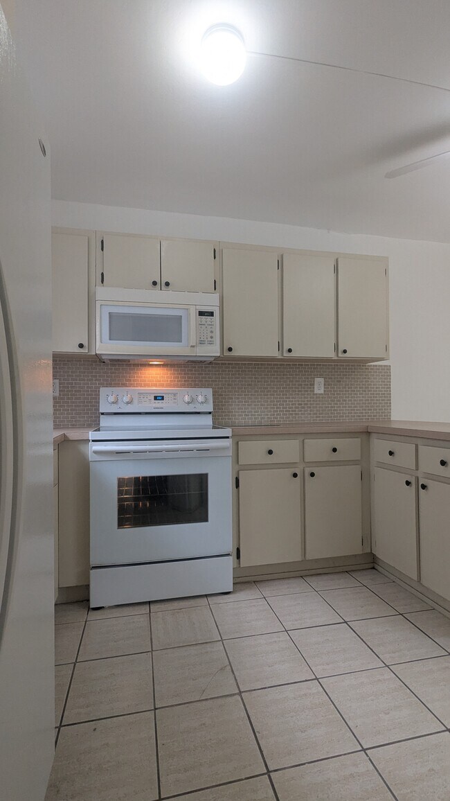 Building Photo - 235 Bird Rd