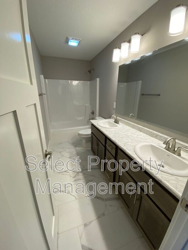 Building Photo - 12581 Berkhill Cv