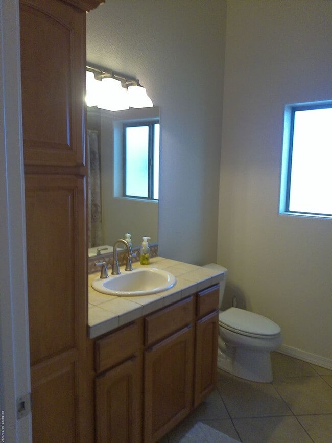 Building Photo - 2910 Swirl Dr