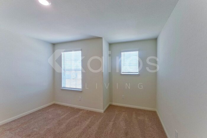 Building Photo - 5523 Littoral Rd