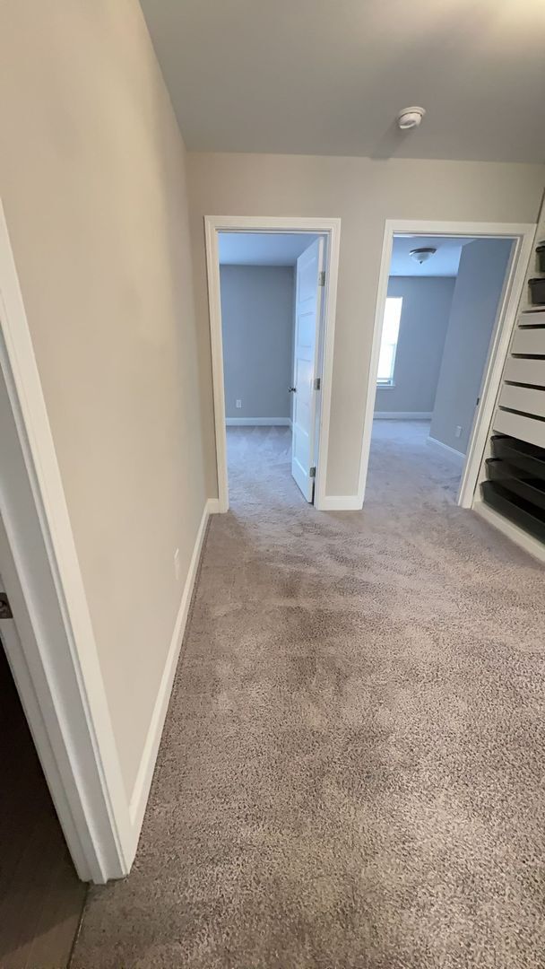 Building Photo - AVAILABLE NOW!! Beautiful 4 bd in Cambridg...