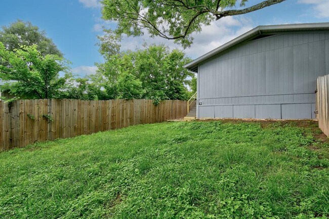 Building Photo - 6301 Arnold Dr