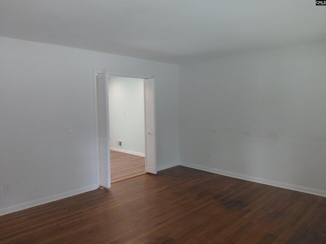 Building Photo - 224 Hickory Ridge Dr