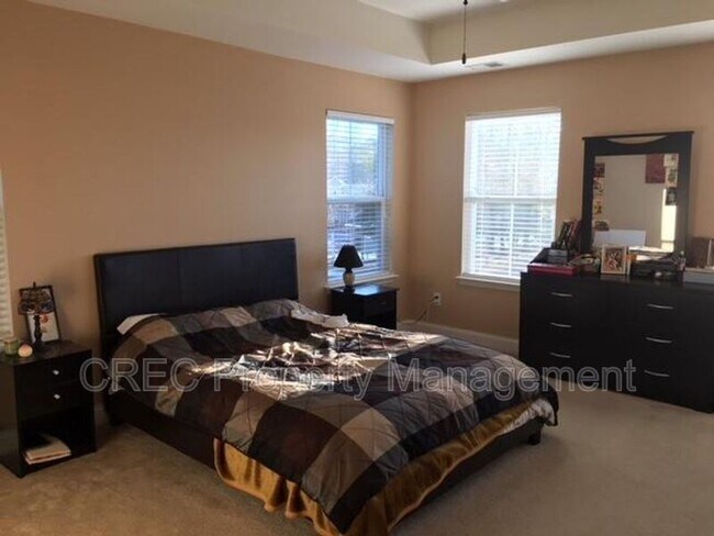 Building Photo - 322 Weeping Willow Way