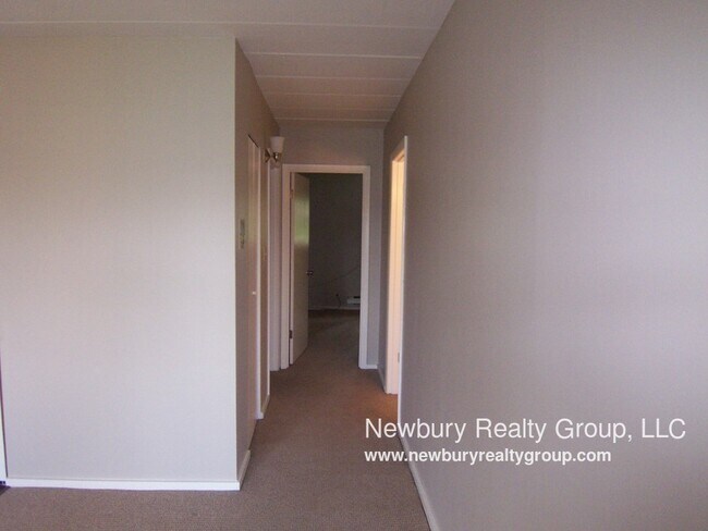 Building Photo - Poplar Apartments