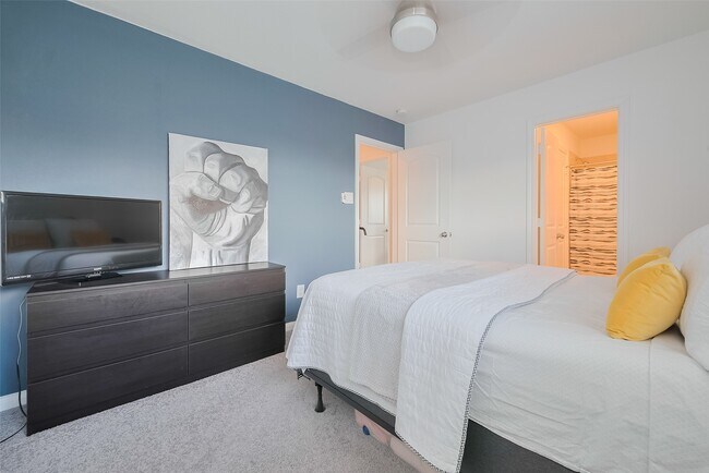 Building Photo - 9923 Opal Stone Wy