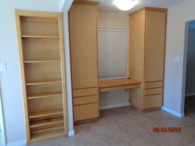 Building Photo - Adorable 2 Bedroom 1 Bath in the heart of Quartz Hill