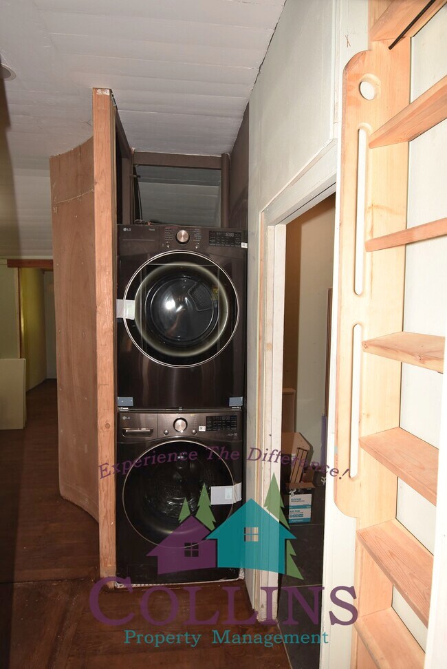 Building Photo - 422 Dalton St