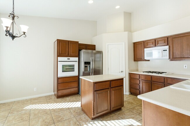 Building Photo - 4 Bedroom Single Story in Southern Highlands