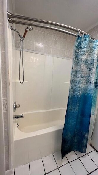 Building Photo - 146 Westview Ln SE