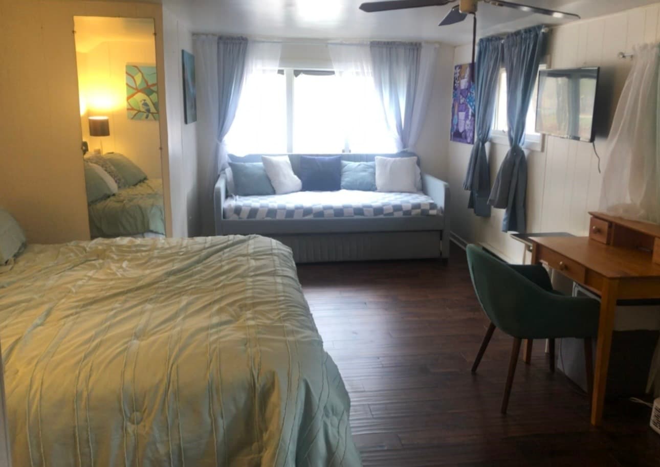 Building Photo - 64A Emerson Dr