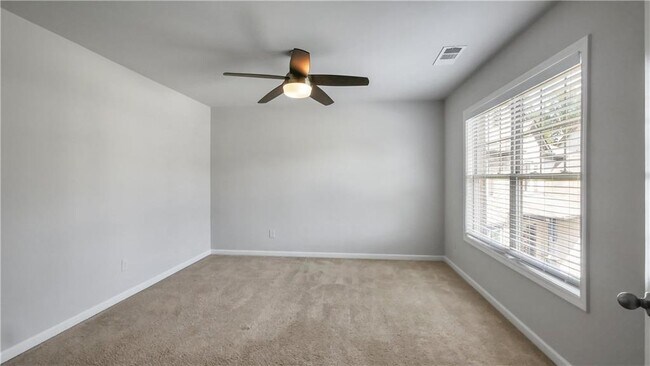 Building Photo - 3974 Frasier Dr
