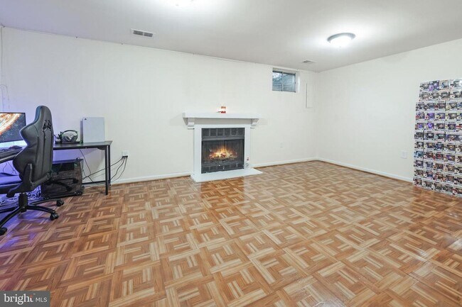 Building Photo - 12120 Stoneford Dr