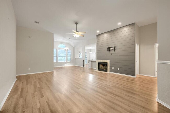 Building Photo - 17020 Tortoise St