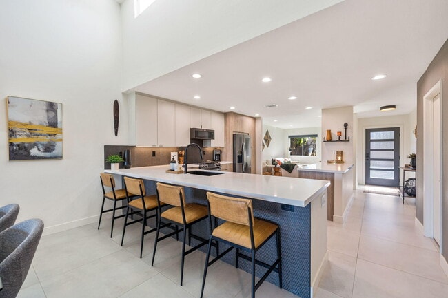 Building Photo - 76658 Daffodil Dr