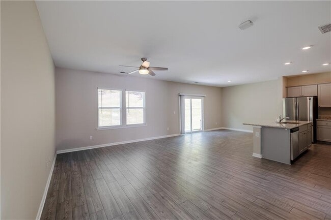 Building Photo - 2088 Nuthatch Dr