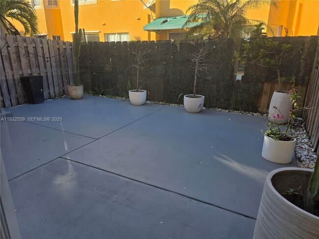 Building Photo - 16643 SW 80th Terrace