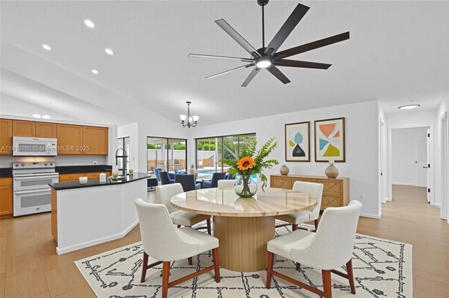 Building Photo - 9721 Majestic Way