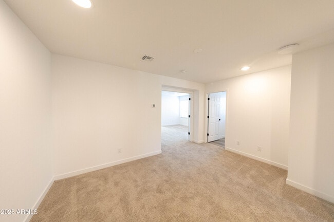Building Photo - 9310 E Strobe Ave
