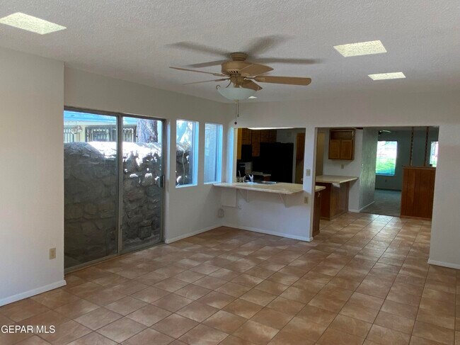 Building Photo - 214 Montego Bay Dr