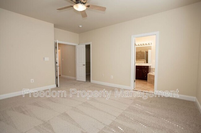 Building Photo - 16021 Pitner St