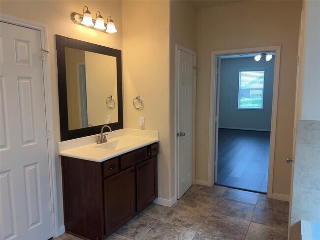 Building Photo - 3930 Medici Ct