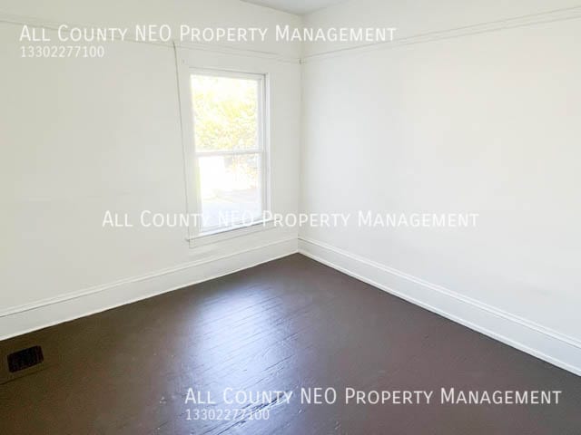 Building Photo - 3294 W 98th St