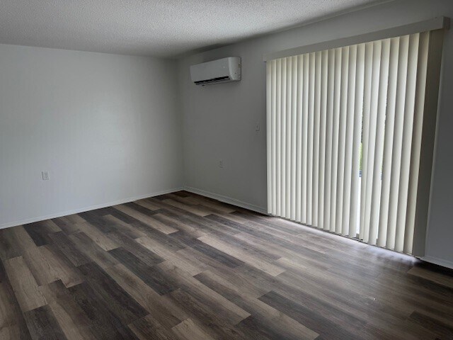 Building Photo - 25405 Terra Siesta Ln