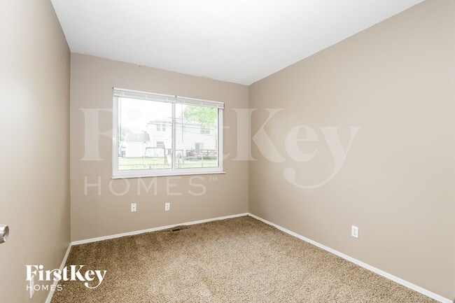 Building Photo - 2240 Spoonwood Dr