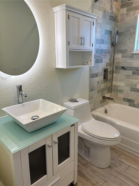 Building Photo - 2919 12th Ave N