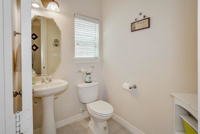 Building Photo - 1130 Sopris Dr