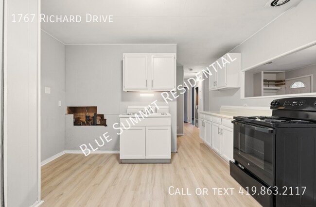 Building Photo - 1767 Richard Dr