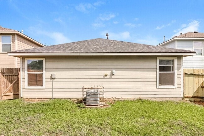 Building Photo - 1415 Grand Prince Ln