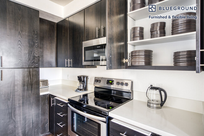 Building Photo - 765 Montague Expy