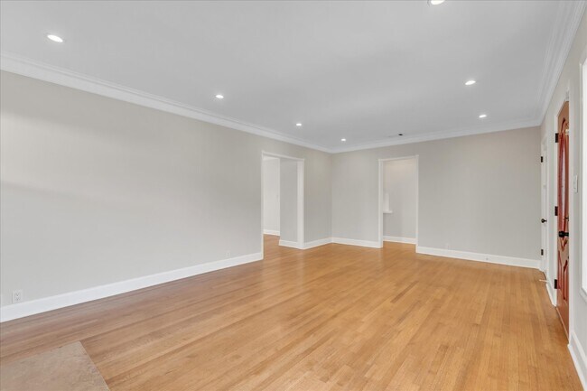 Living Room - 4710 Cartwright Ave