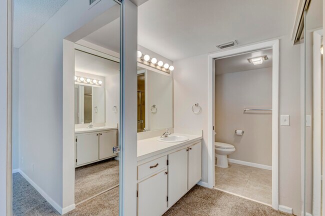 Building Photo - 601 Sabal Ridge Cir