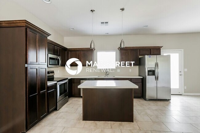 Building Photo - 3 Bedroom Pet-Friendly Home in Phoenix, AZ...