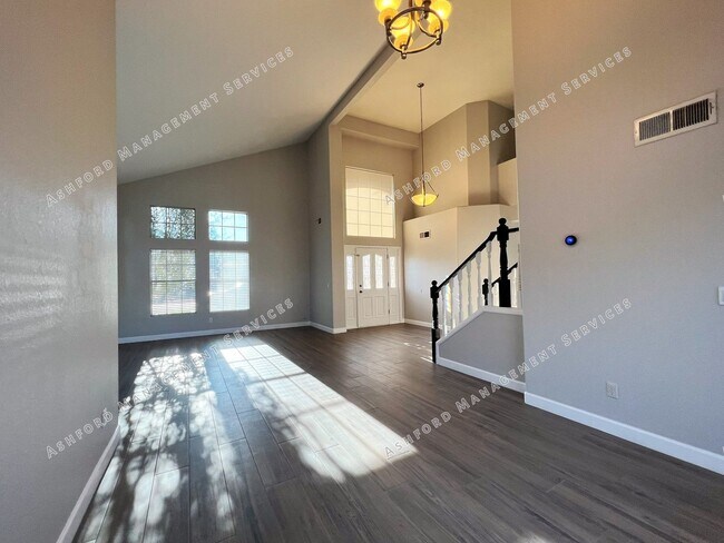 Building Photo - RAY RANCH 4 BEDROOMS 3 BATH WITH POOL AND SPA IN LARGE YARD