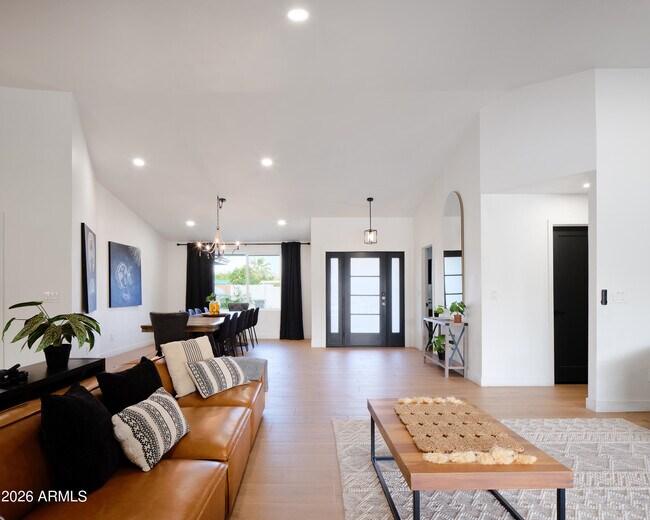 Building Photo - 15218 N 61st St