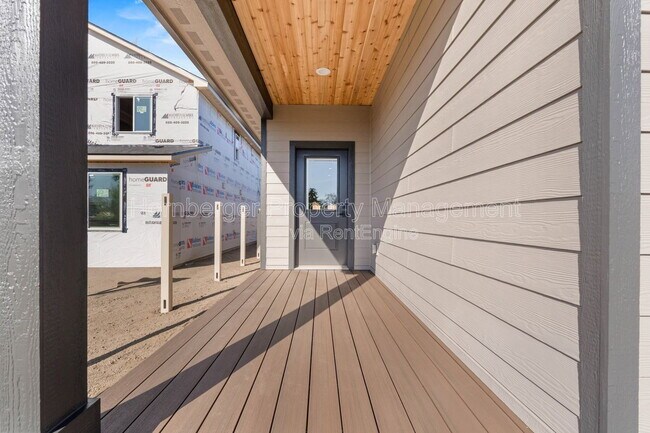 Building Photo - 222 N Sargent Rd