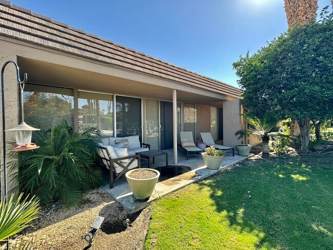 Building Photo - 76705 Sandpiper Dr