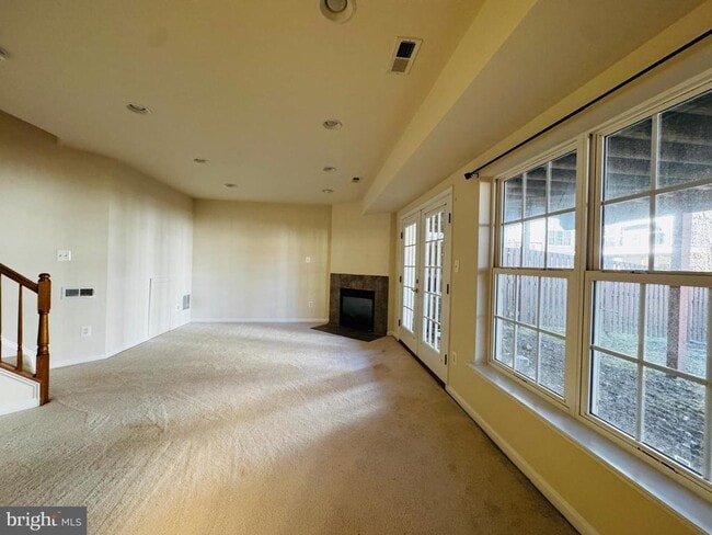 Building Photo - 43776 Smith Ferry Square