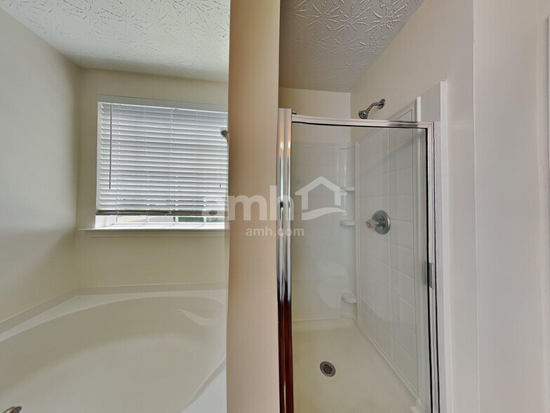 Building Photo - 134 Holly Mill Village Dr