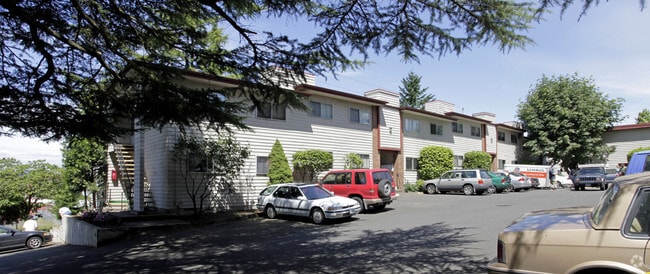 Primary Photo - Tabor View East