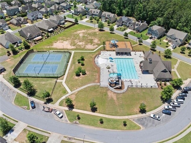 Building Photo - 178 Crestbrook Wy