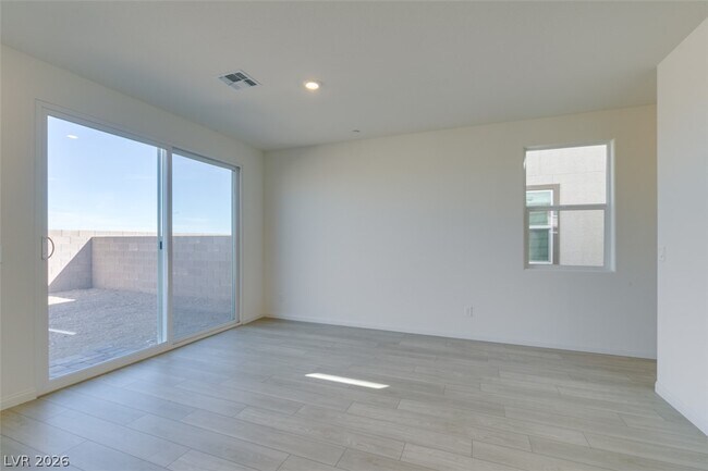Building Photo - 650 Moonlit Lk Ln