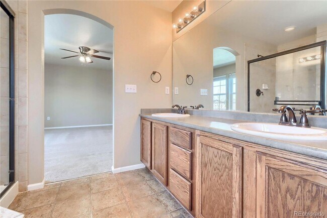 Building Photo - Gorgeous 4 bedroom in the highly sought af...